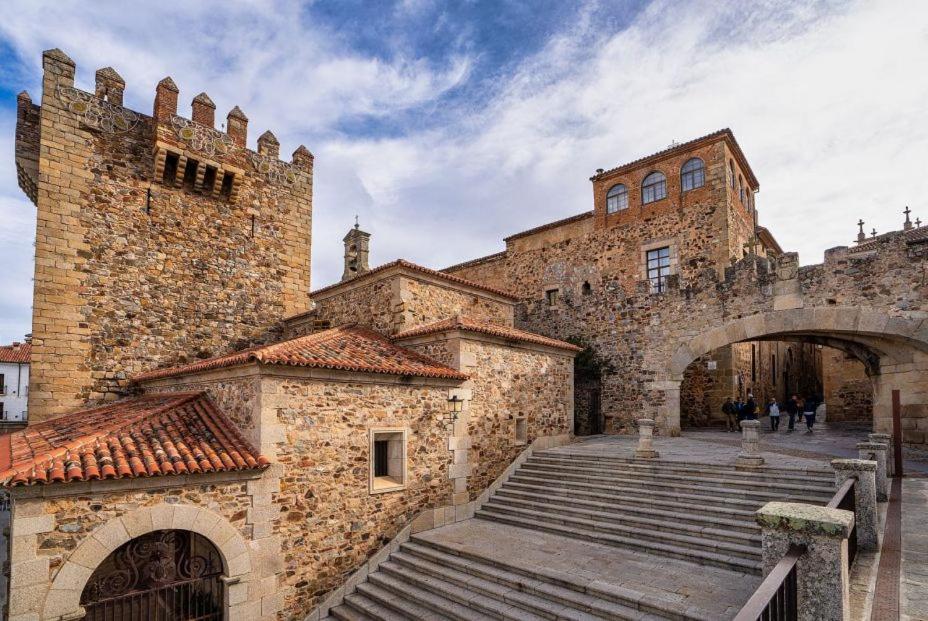 Apto La Almena 2 Junto A Plaza Mayor,2 Habitaciones,Parking Gratuito Caces Buitenkant foto