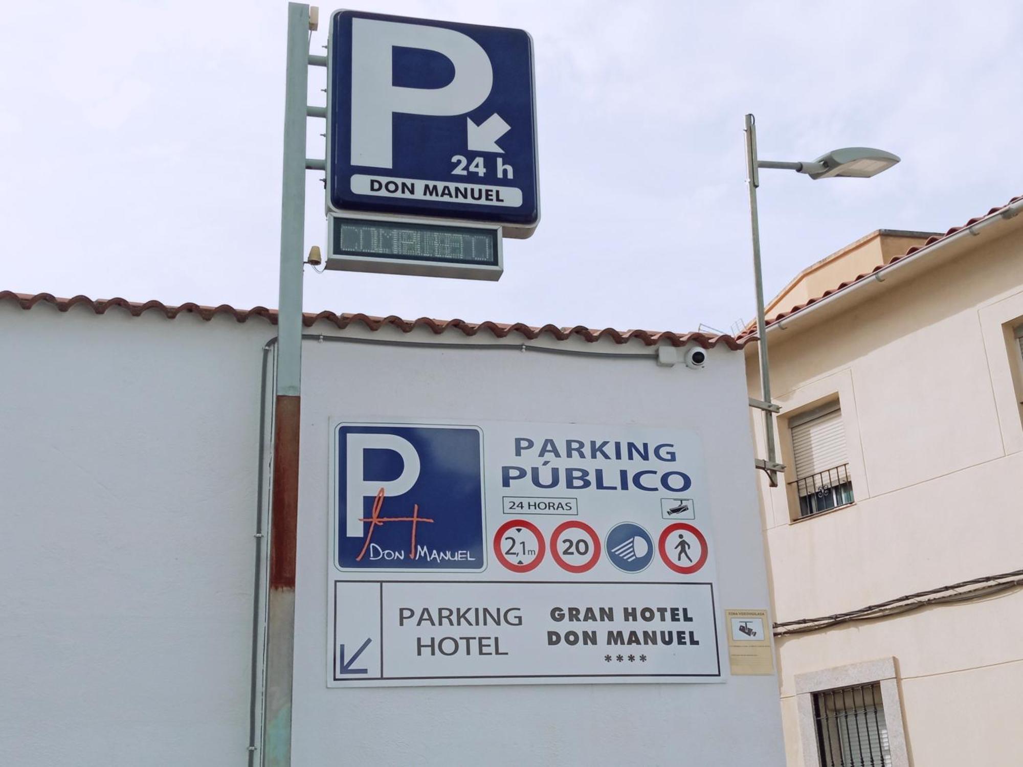 Apto La Almena 2 Junto A Plaza Mayor,2 Habitaciones,Parking Gratuito Caces Buitenkant foto