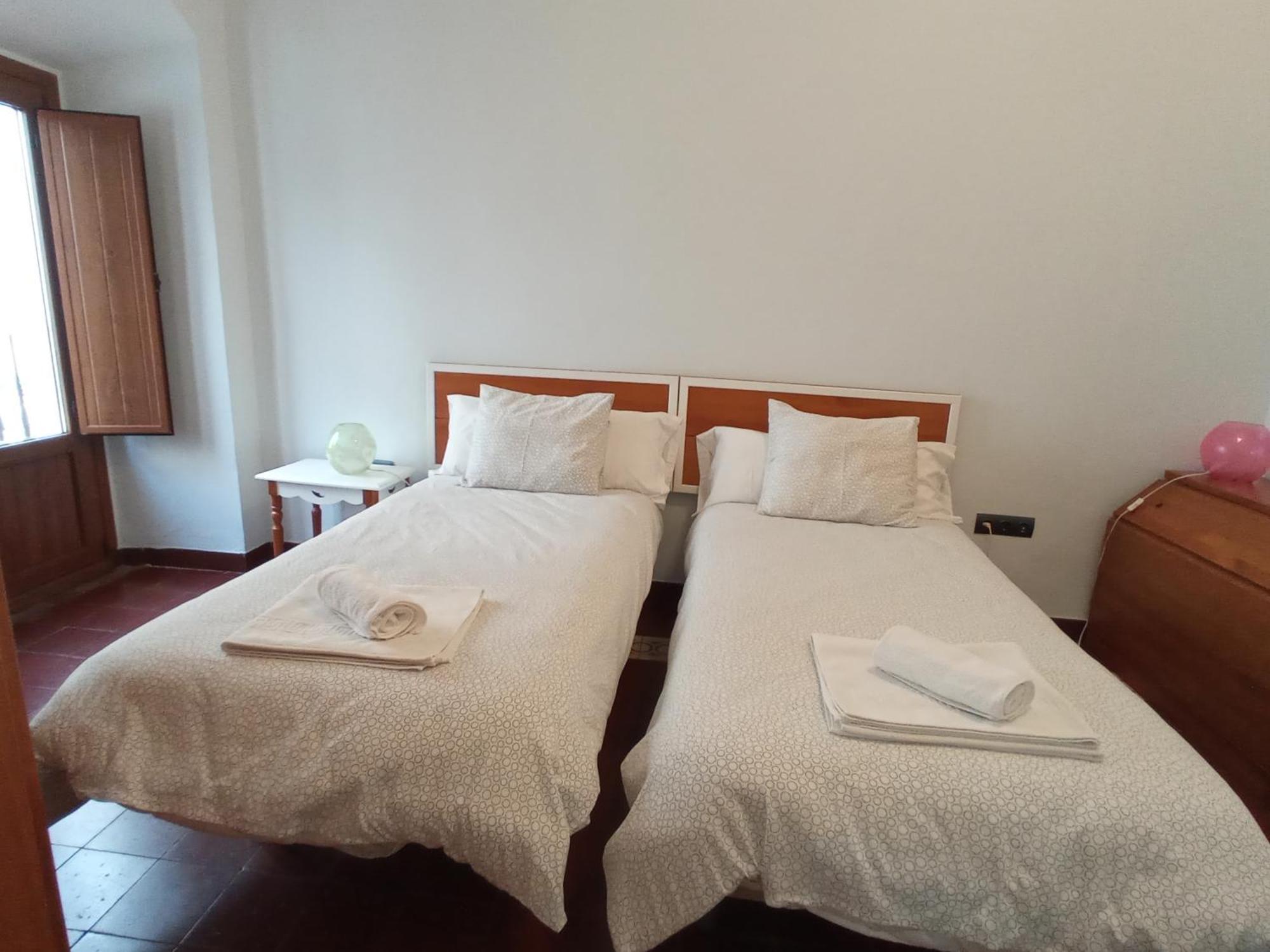 Apto La Almena 2 Junto A Plaza Mayor,2 Habitaciones,Parking Gratuito Caces Buitenkant foto